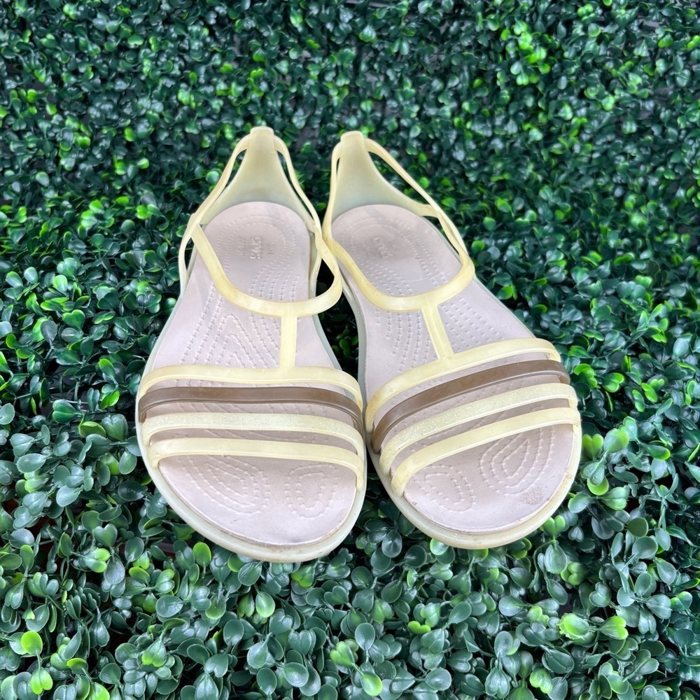 CROCS ISABELLA HIARACHE FLAT Yellow Strappy Sandals